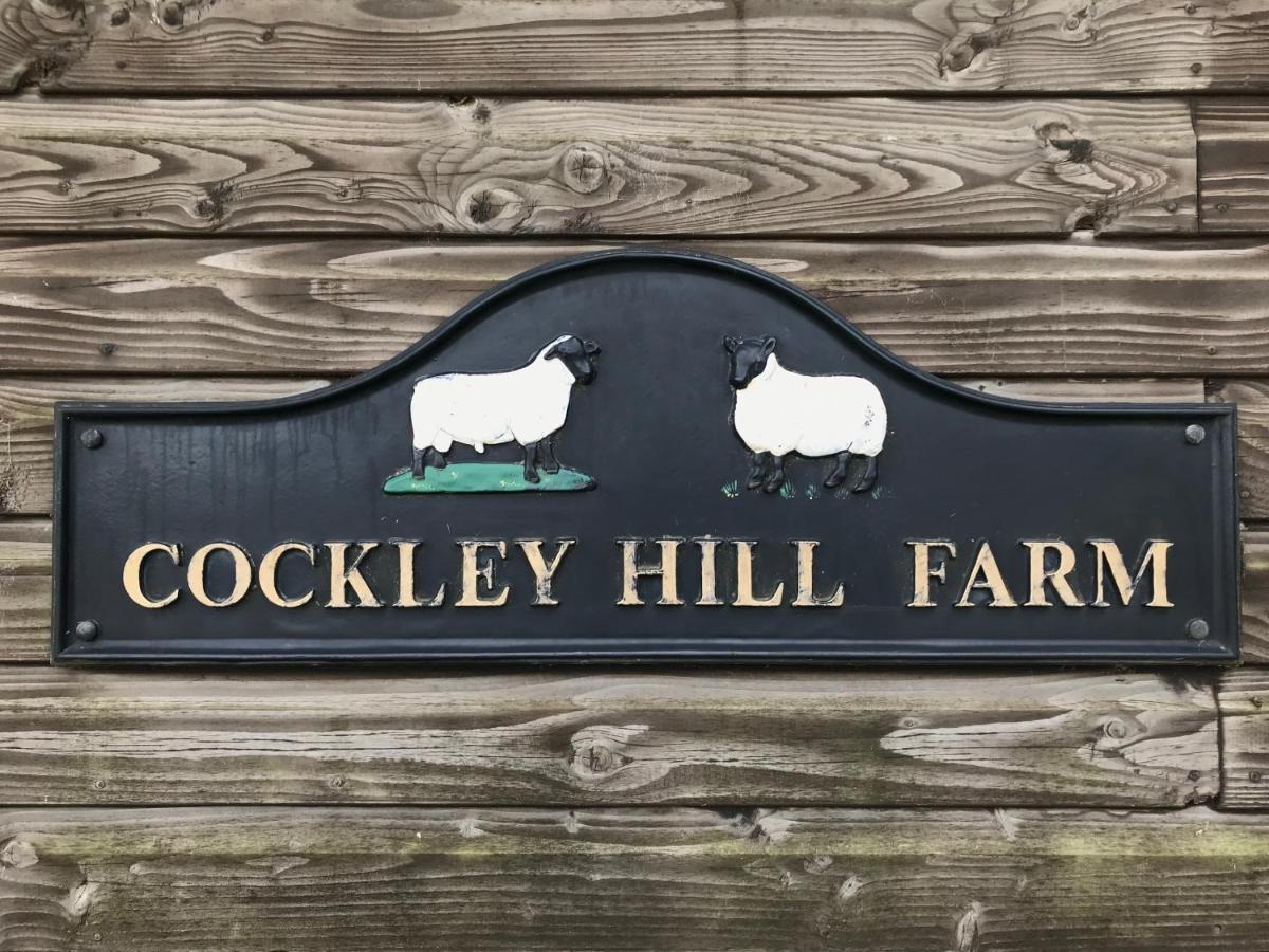 Cockley Hill Farm Bed & Breakfast Бракли Екстериор снимка